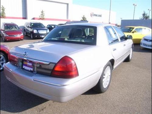 Mercury Grand Marquis 2009 photo 4