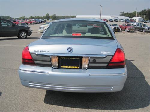 Mercury Grand Marquis 2009 photo 2