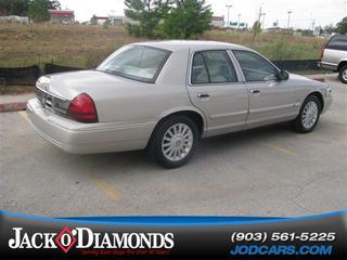 Mercury Grand Marquis 2009 photo 2