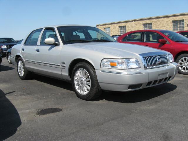 Mercury Grand Marquis Touring W/nav.sys Sedan