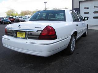 Mercury Grand Marquis 2009 photo 2