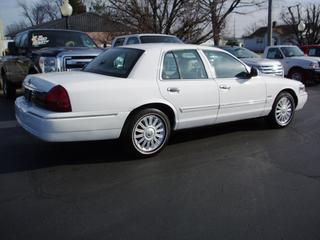 Mercury Grand Marquis 2009 photo 2