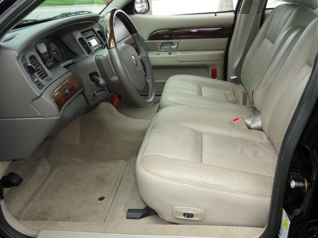 Mercury Grand Marquis 2009 photo 2