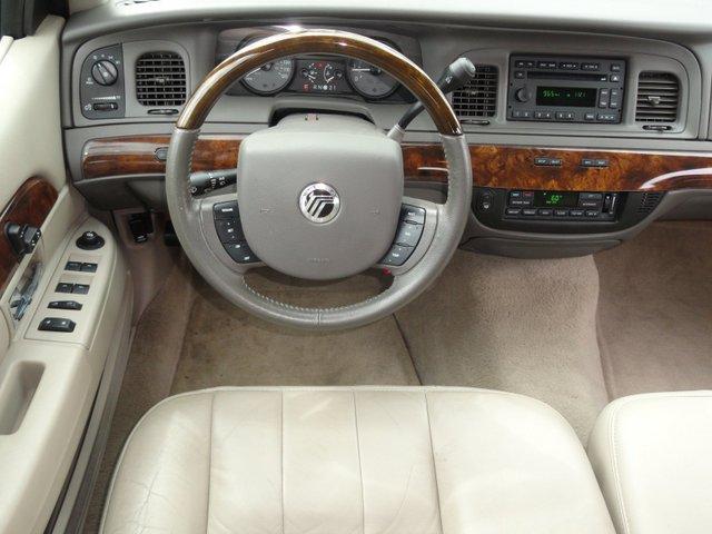 Mercury Grand Marquis 2009 photo 4