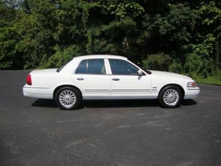 Mercury Grand Marquis 2009 photo 2