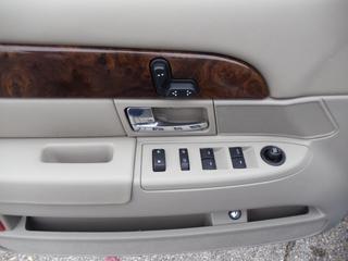 Mercury Grand Marquis 2009 photo 2