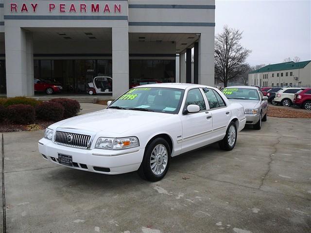 Mercury Grand Marquis S W/ Navi, 5MT Sedan