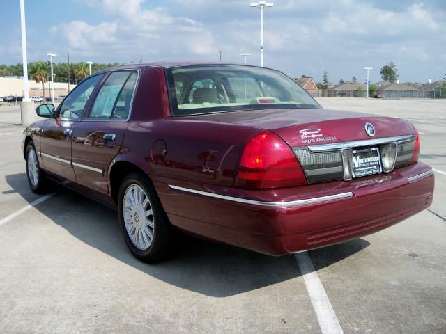 Mercury Grand Marquis 2010 photo 5