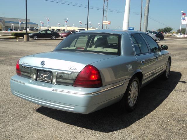 Mercury Grand Marquis 2010 photo 3