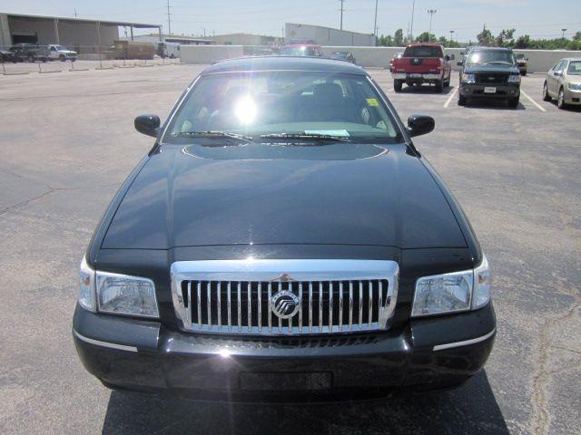 Mercury Grand Marquis 2010 photo 1