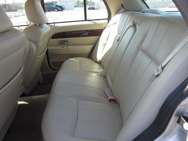 Mercury Grand Marquis 2010 photo 4