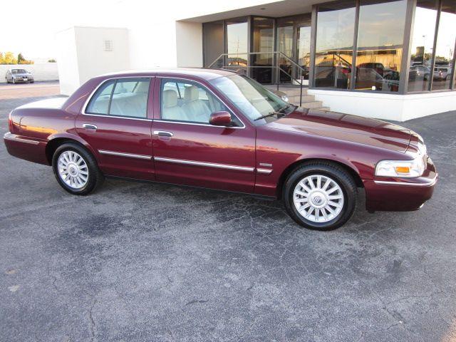 Mercury Grand Marquis Touring W/nav.sys Sedan