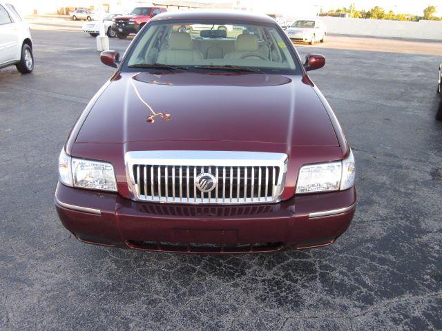 Mercury Grand Marquis 2010 photo 1