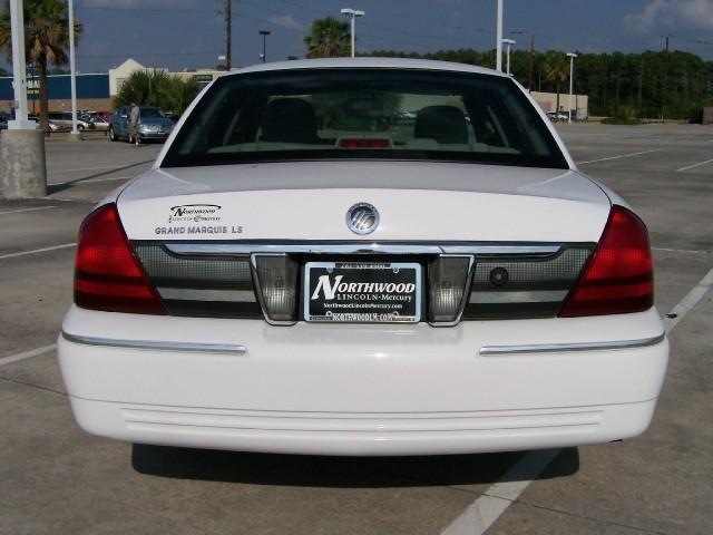 Mercury Grand Marquis 2010 photo 4