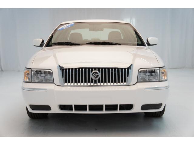 Mercury Grand Marquis 2010 photo 0