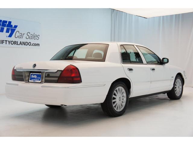 Mercury Grand Marquis 2010 photo 1