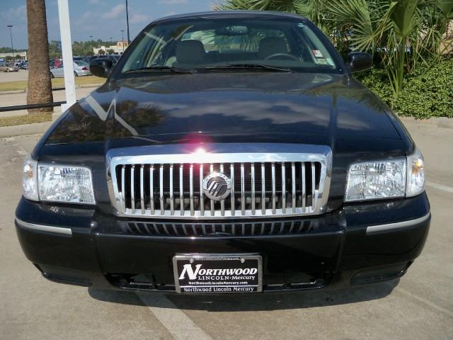 Mercury Grand Marquis 2010 photo 1