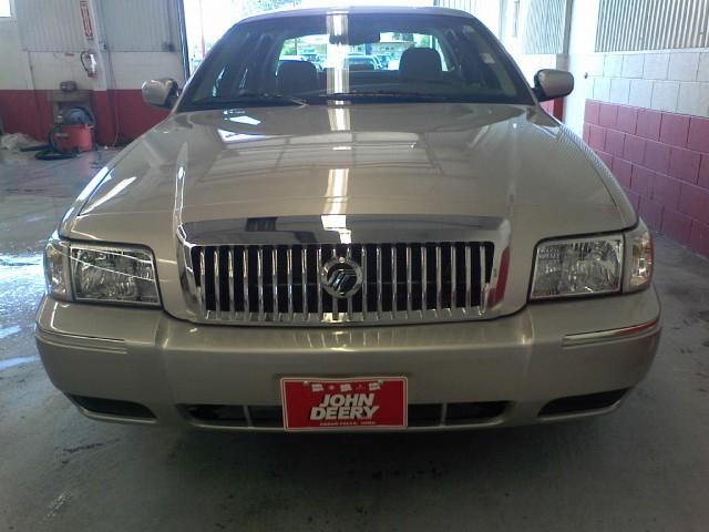 Mercury Grand Marquis 2010 photo 1