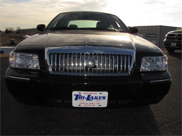 Mercury Grand Marquis 2010 photo 3