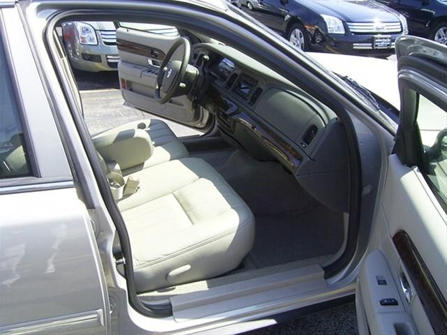 Mercury Grand Marquis 2010 photo 5