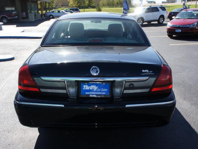 Mercury Grand Marquis 2011 photo 3