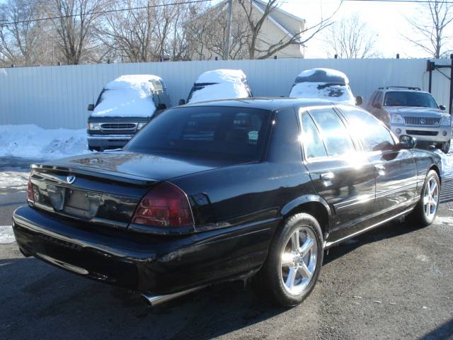 Mercury Marauder 2003 photo 3