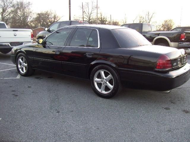 Mercury Marauder 2003 photo 3