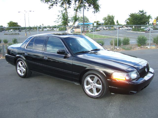 Mercury Marauder 2003 photo 1