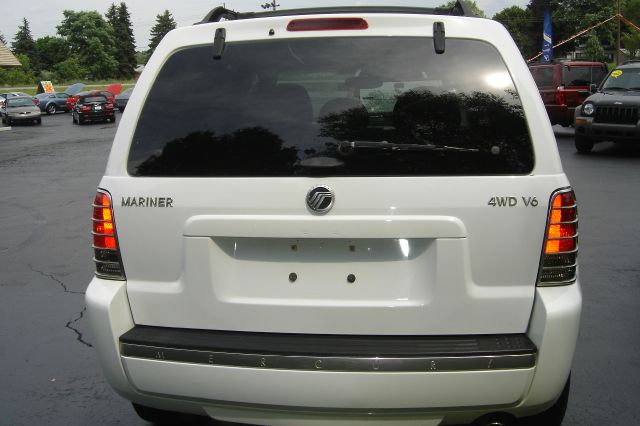 Mercury Mariner Ram 3500 Diesel 2-WD SUV