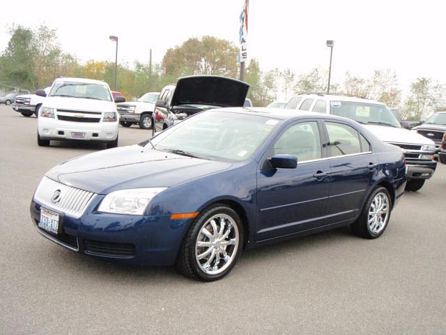 Mercury Milan Wagon RWD Sedan