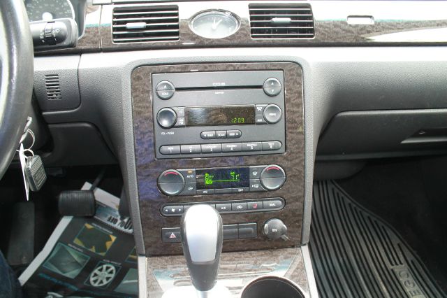 Mercury Montego 2005 photo 4