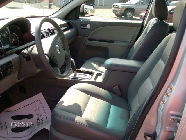 Mercury Montego 2005 photo 2