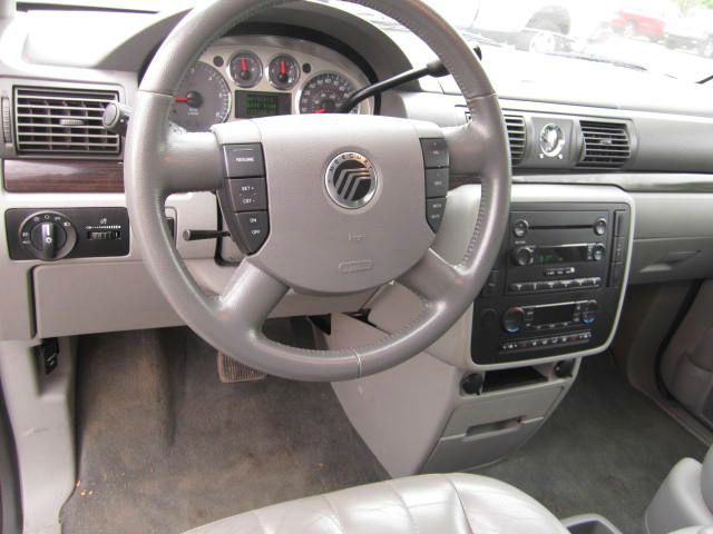 Mercury Monterey 2004 photo 25