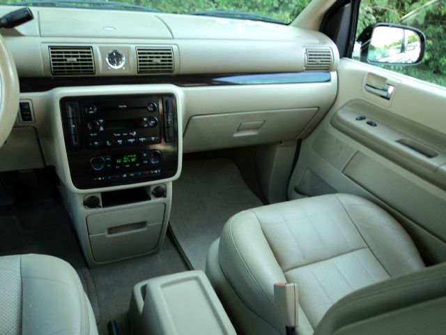 Mercury Monterey 2004 photo 12