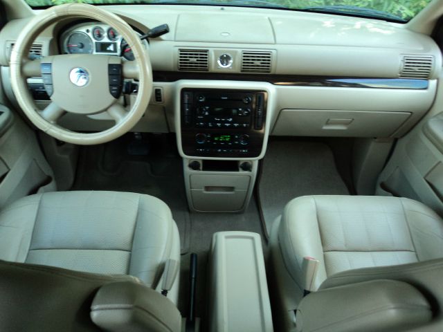 Mercury Monterey 2004 photo 17