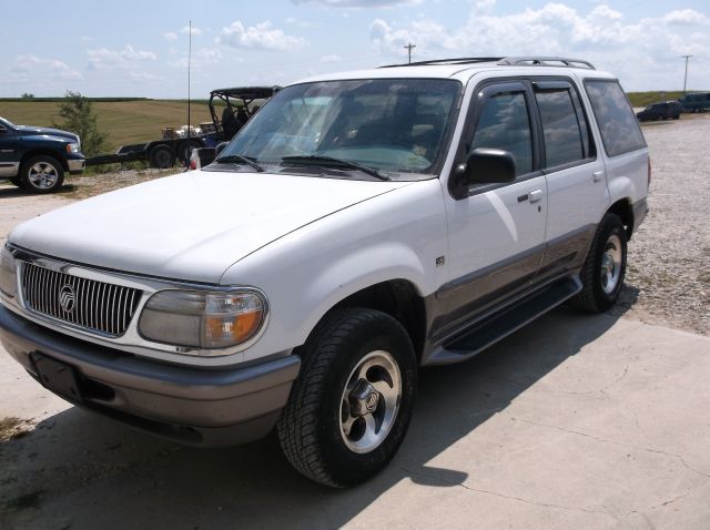 Mercury Mountaineer 1997 photo 4