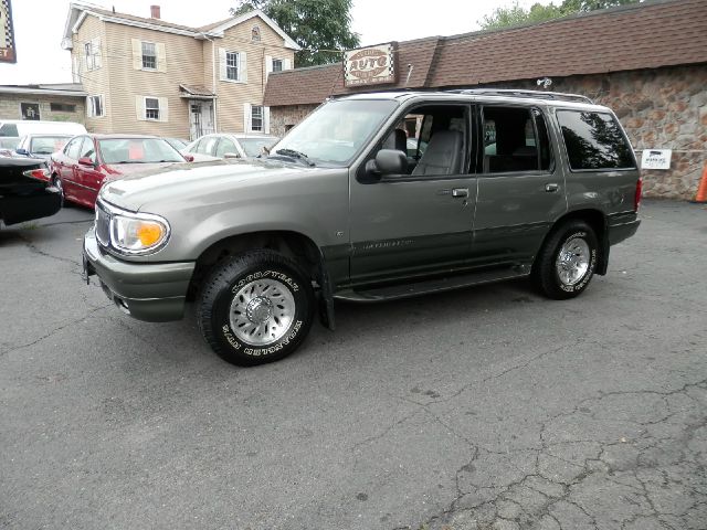 Mercury Mountaineer 2000 photo 1