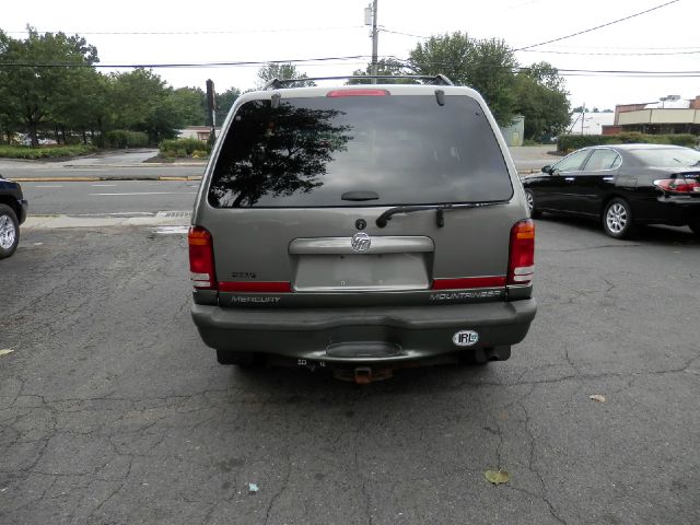 Mercury Mountaineer 2000 photo 2