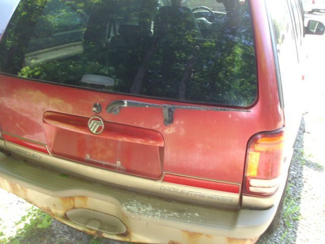 Mercury Mountaineer 2000 photo 1