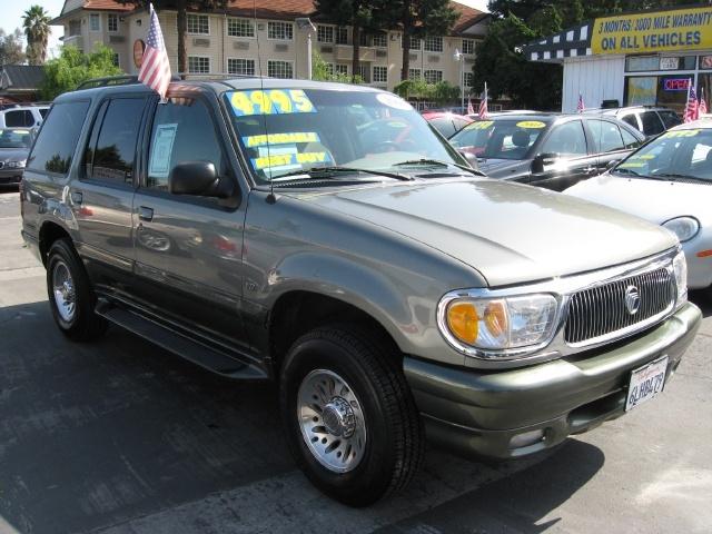 Mercury Mountaineer 2000 photo 1