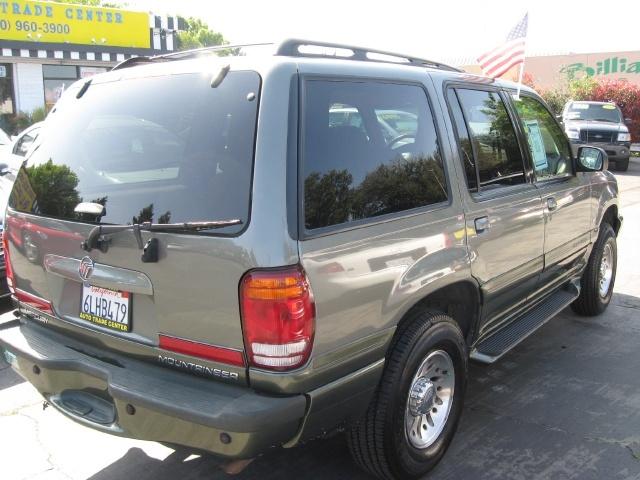 Mercury Mountaineer 2000 photo 2