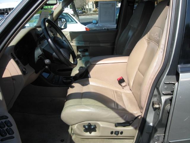 Mercury Mountaineer 2000 photo 4