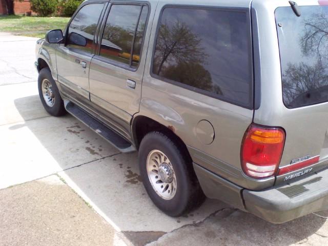 Mercury Mountaineer 2000 photo 3