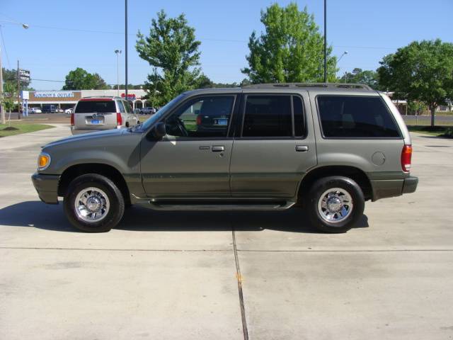 Mercury Mountaineer 2000 photo 4