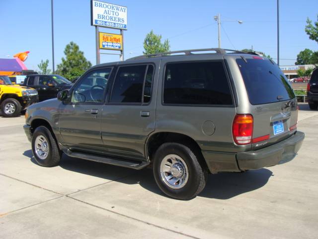 Mercury Mountaineer 2000 photo 5