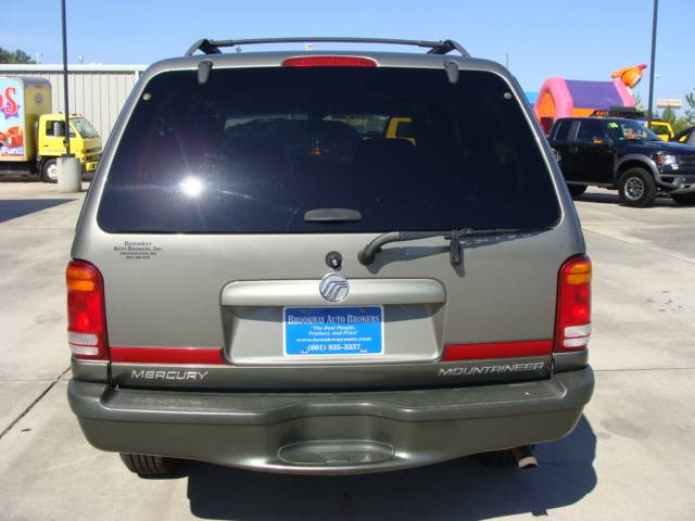 Mercury Mountaineer 2000 photo 3