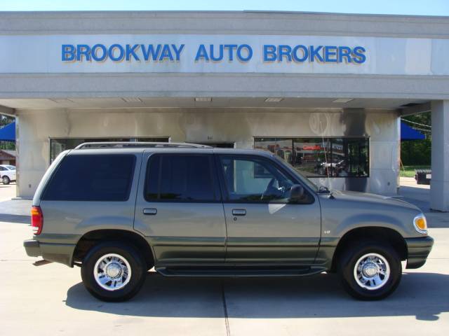 Mercury Mountaineer 2000 photo 2