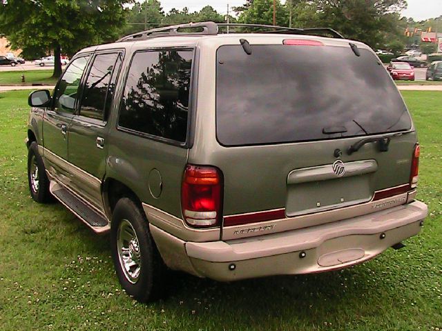 Mercury Mountaineer 4wd SUV