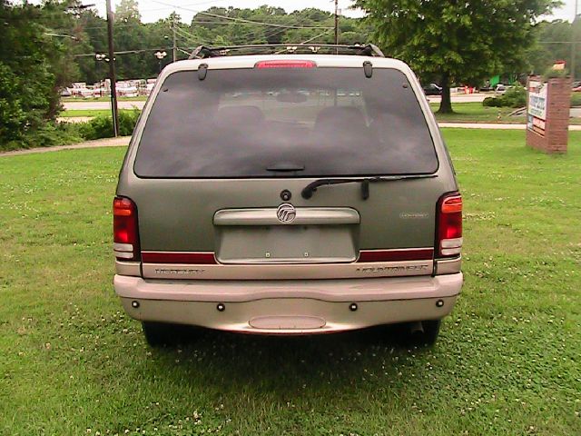 Mercury Mountaineer 2000 photo 2