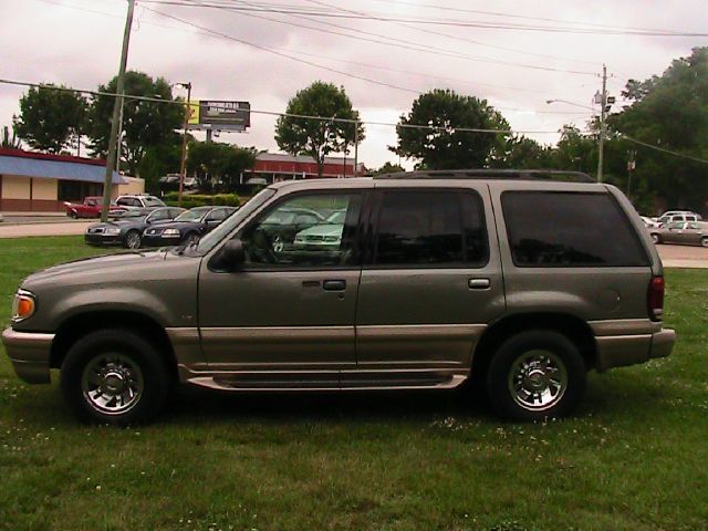 Mercury Mountaineer 2000 photo 4